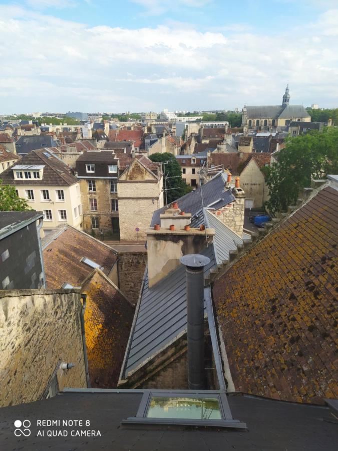 Duplex Centre Historique Apartment Caen Bagian luar foto
